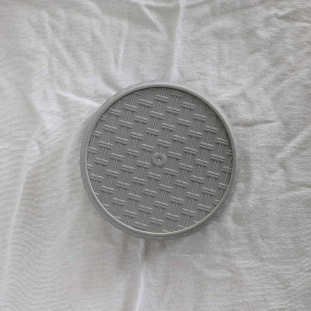 2pk 37oz Plastic Woven Baskets Gray - Bullseye's Playground NWT